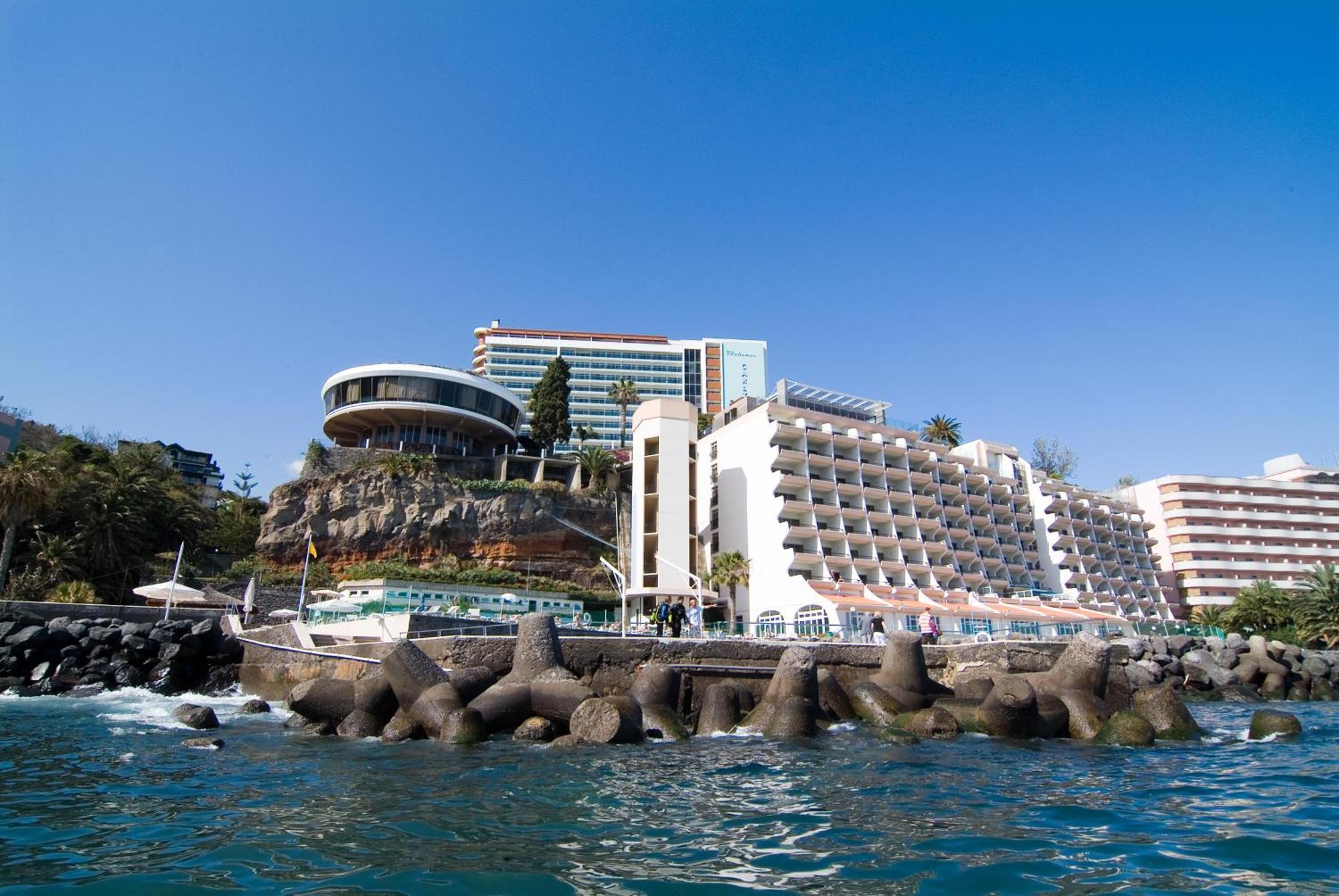 Pestana Carlton Madeira Ocean Resort Hotel Funchal (Madeira) Exterior foto Hotels in Funchal
